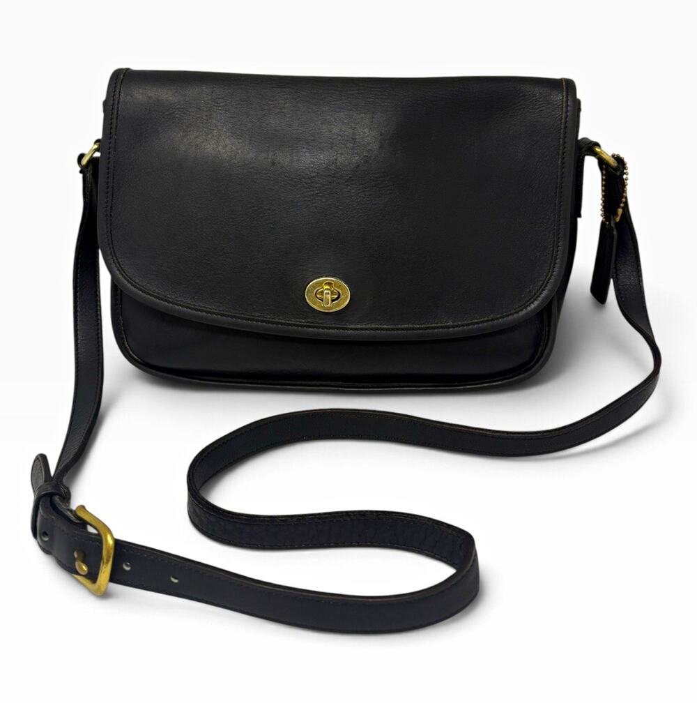 Vintage Coach City Bag 9790 Black Leather Turnlock Crossbody USA Hang Tag J5M